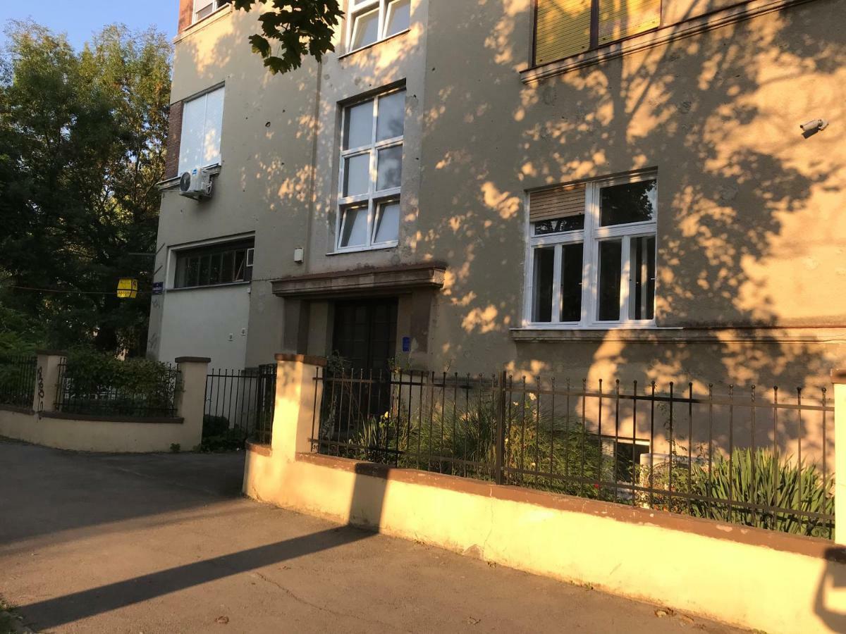 דירות אוסילק Studio Apartman Park Galerija מראה חיצוני תמונה